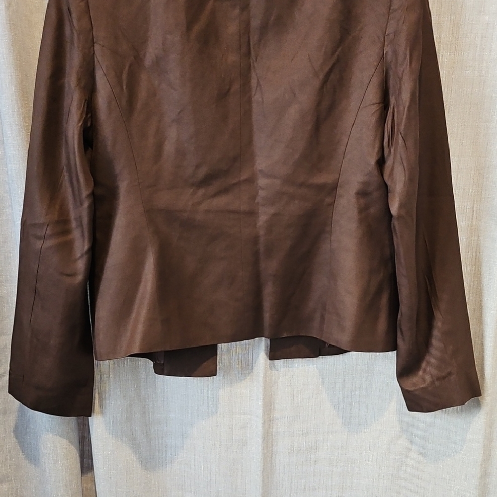 Due Per Due Brown Blazer with Deep Red Embroidery and Mandarin Collar - Picture 10 of 16